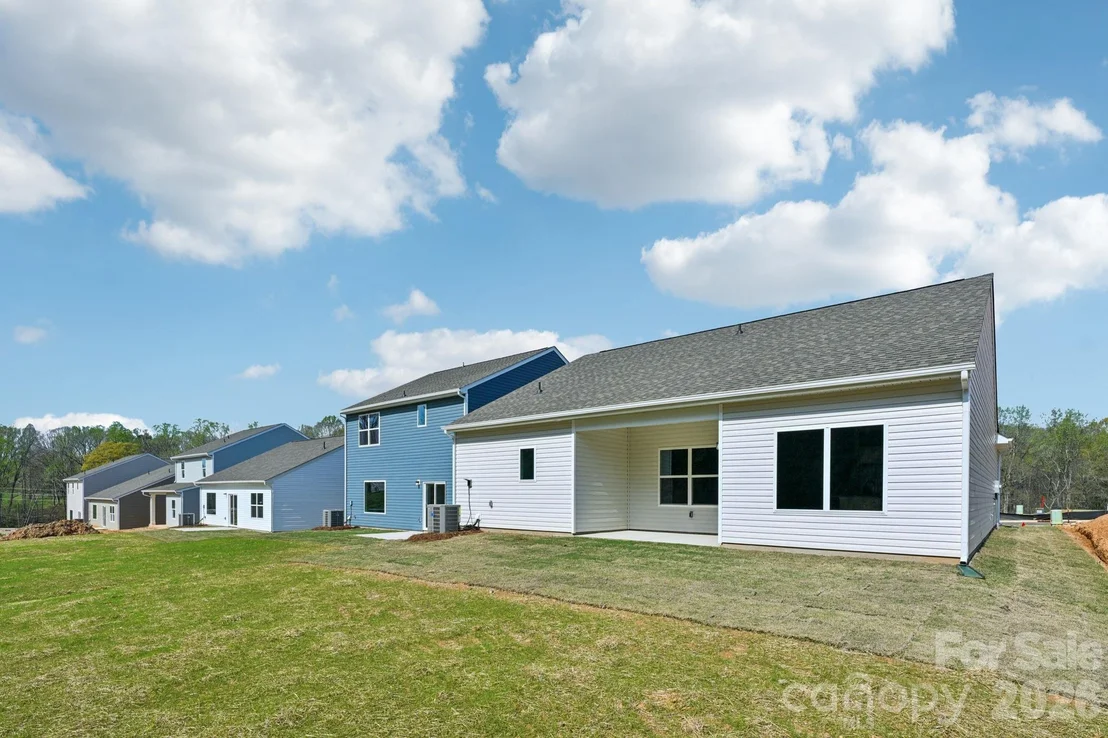 Photo of 820 Willow Estates Drive