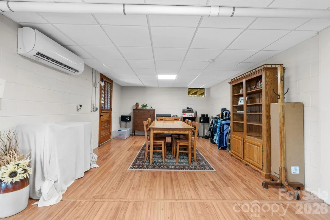 Photo of 1013 Perry Road