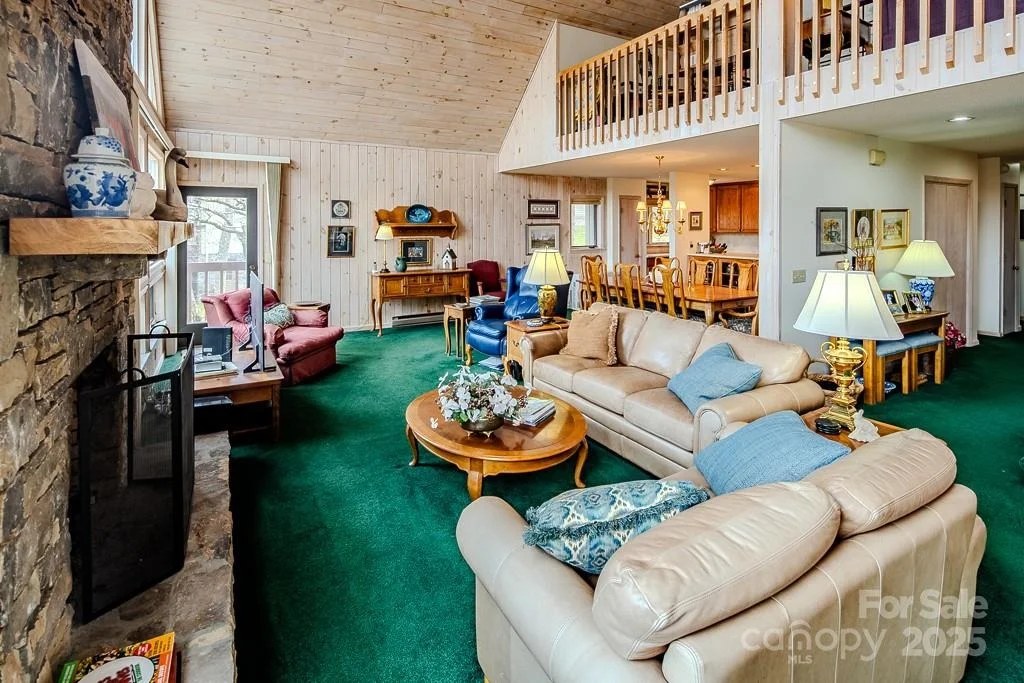 Photo of 130 Skiway Circle