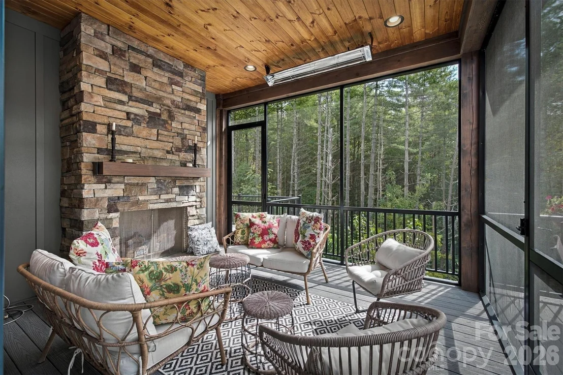 Photo of 155 Otter Waller Drive