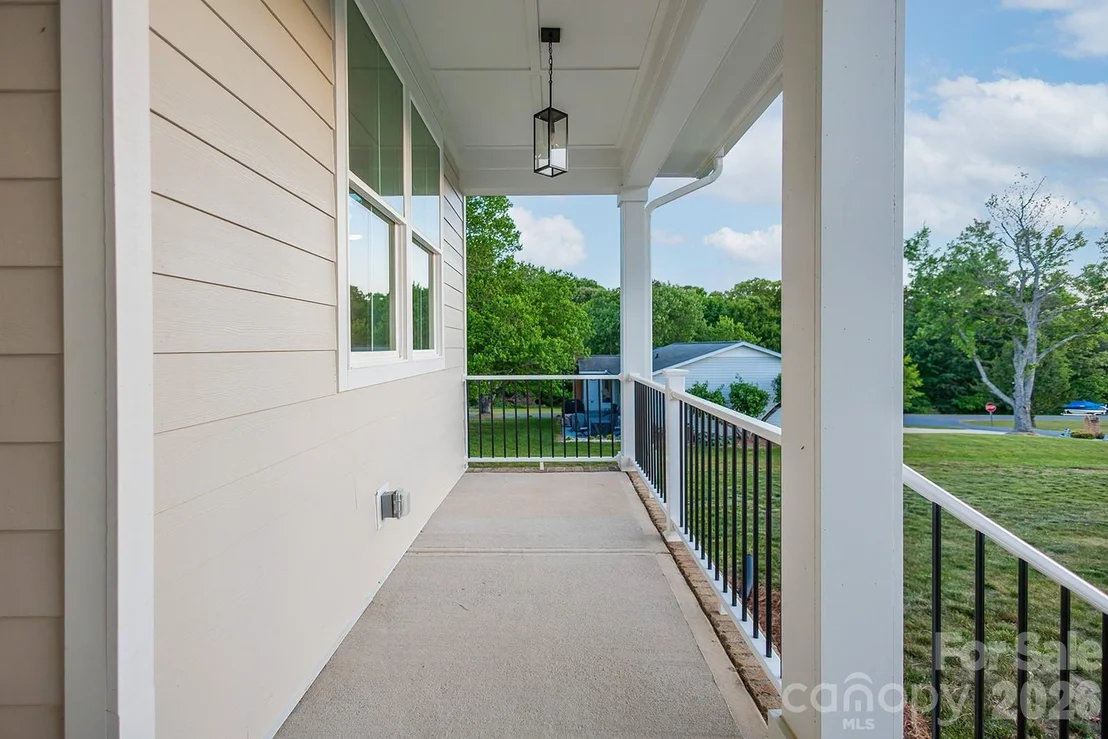 Photo of 102 Starmount Drive