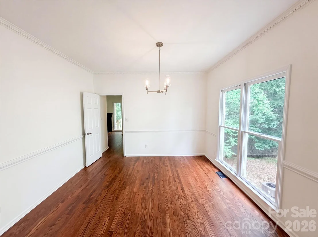 Photo of 5908 Bookbinders Lane