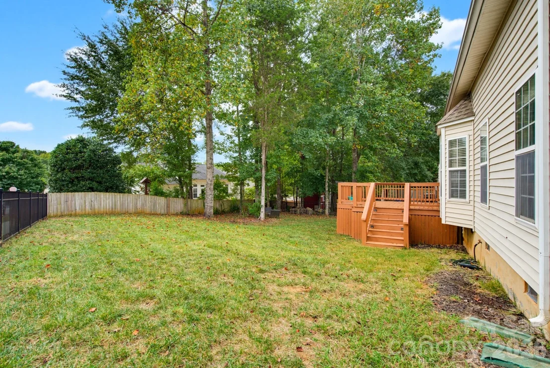 Photo of 13330 Edgetree Drive