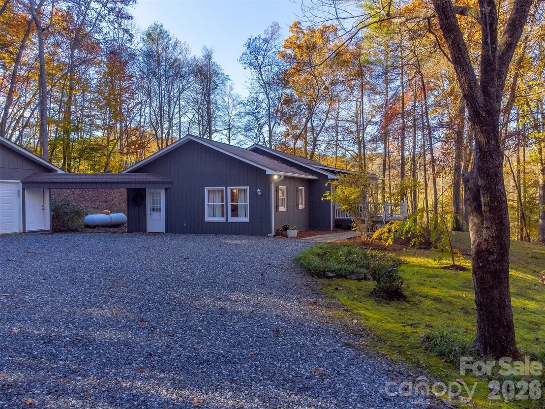 Photo of 115 Indian Trail