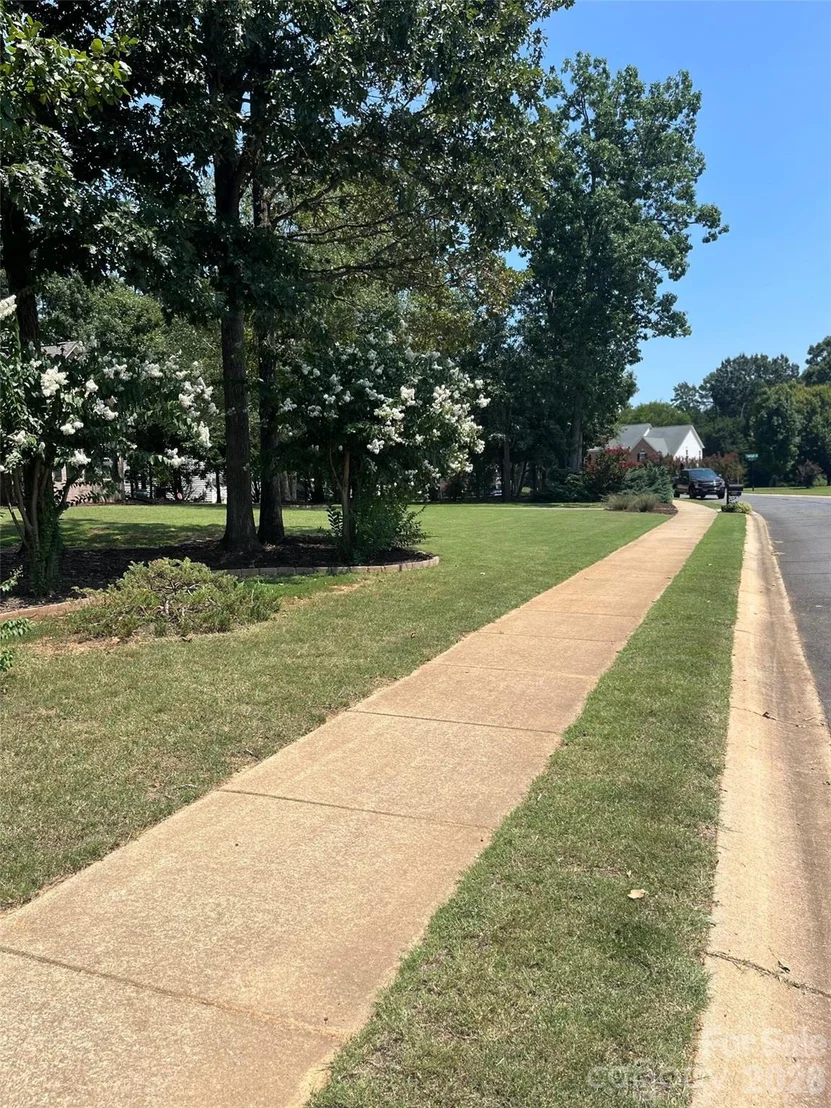 Photo of 2107 Heath Lake Drive