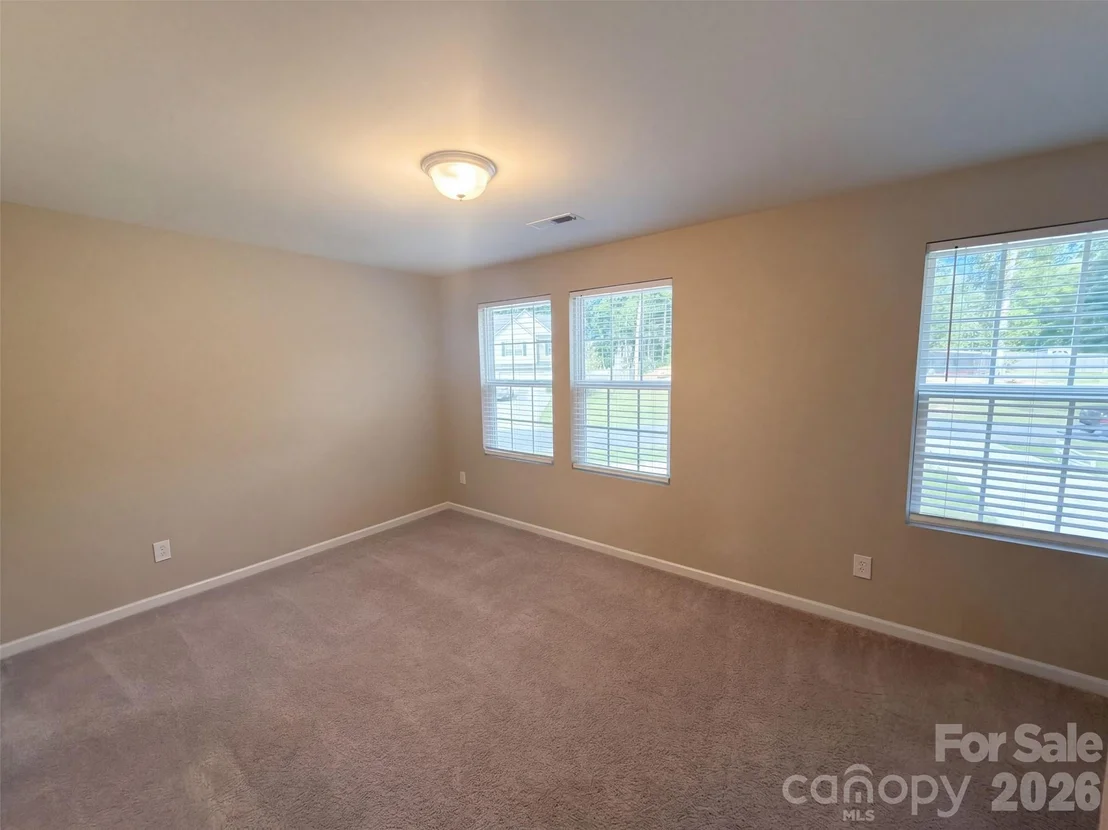 Photo of 838 Sorrel Lane