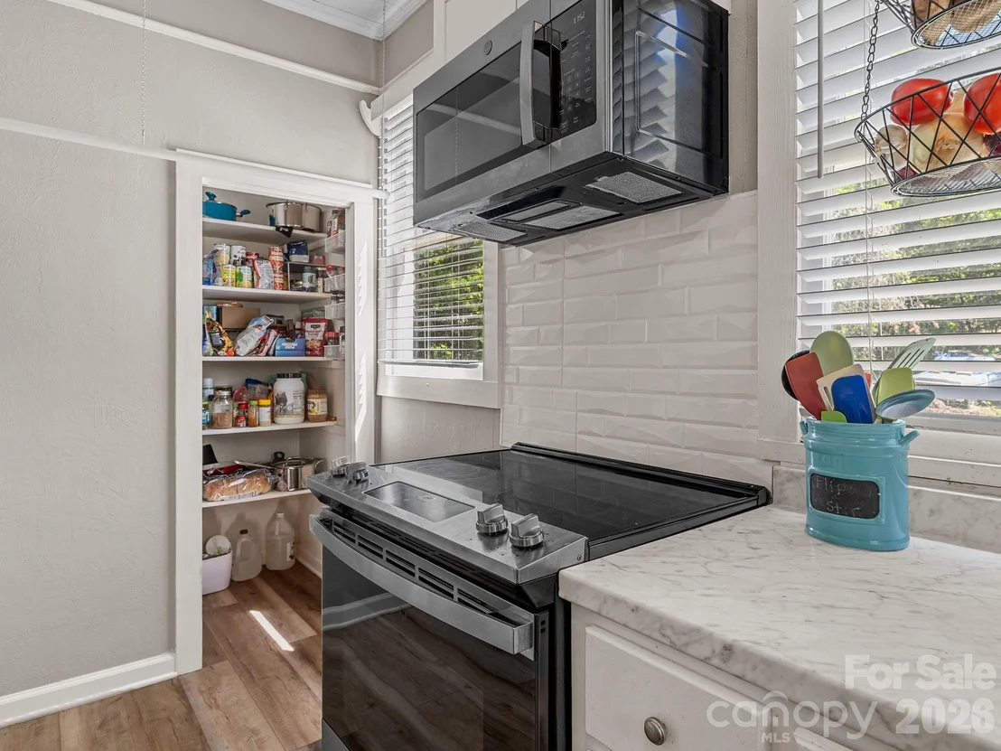 Photo of 110 Grady Avenue