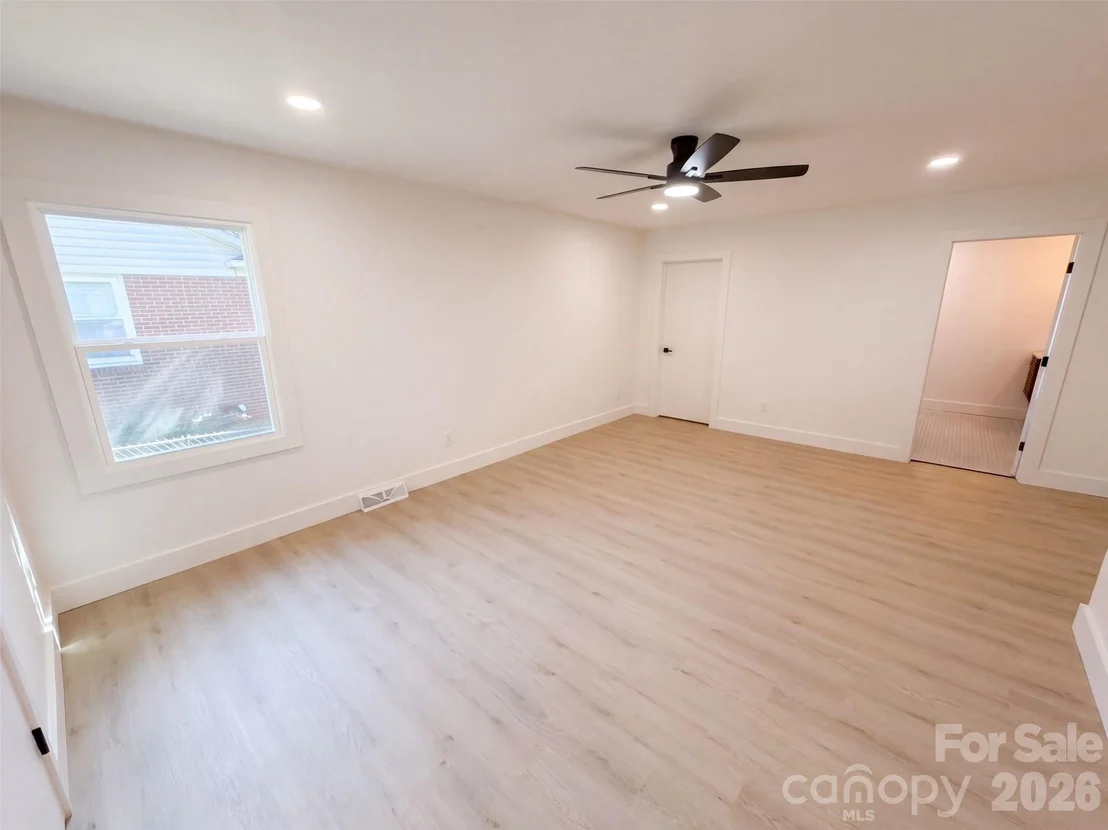 Photo of 4200 Abbeydale Drive