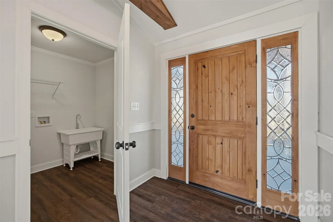 Photo of 223 W Park Drive