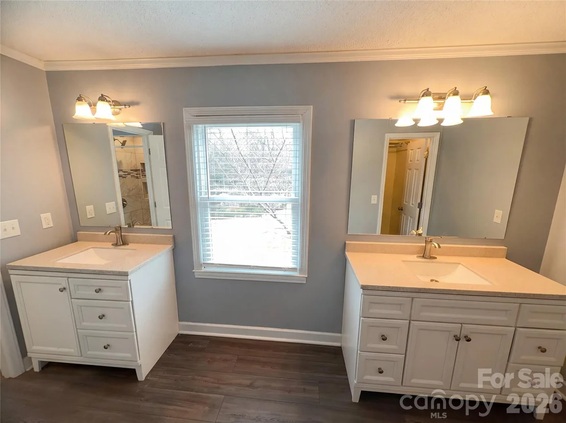 Photo of 3029 Southampton Circle