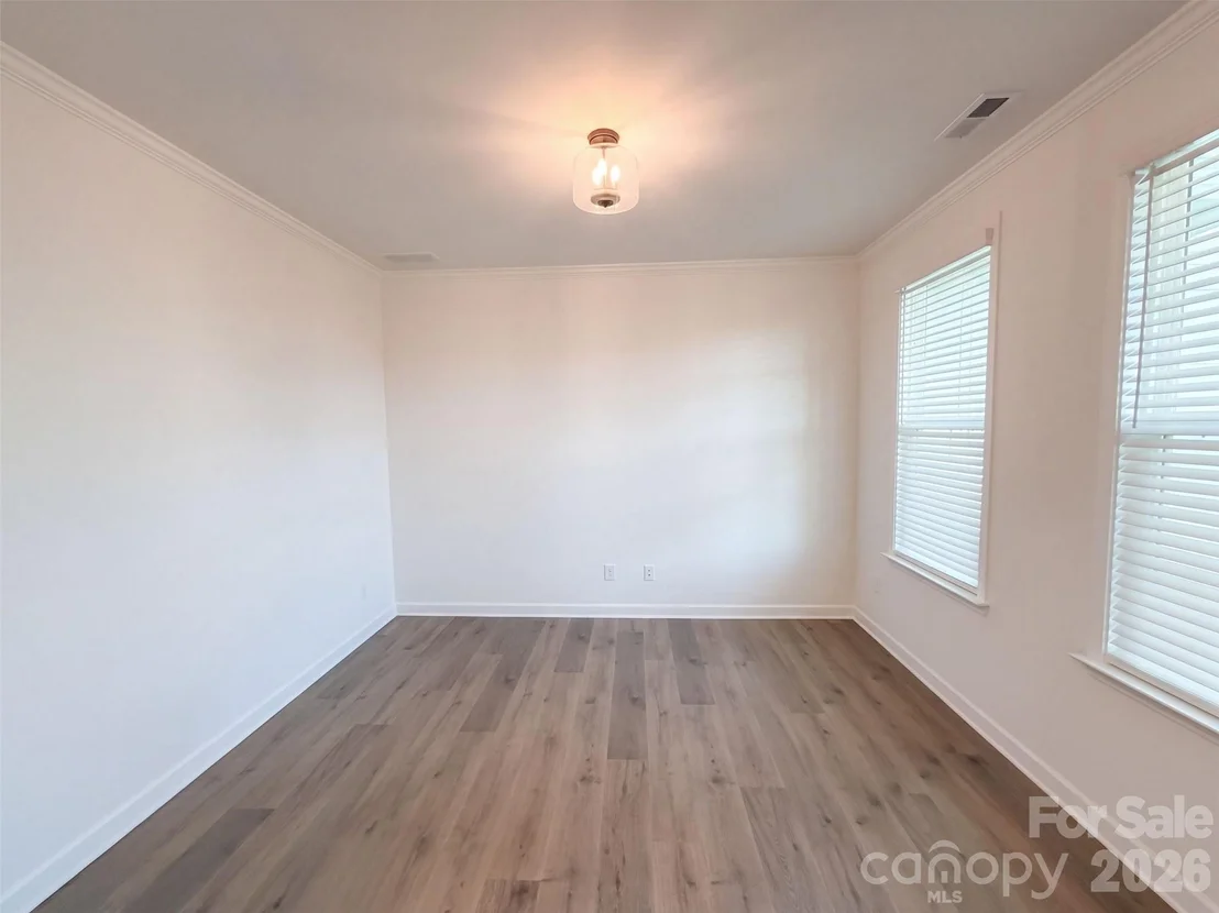 Photo of 2591 Cornelius Place NW
