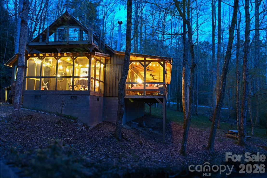 Photo of 2218 Mountain Page Road