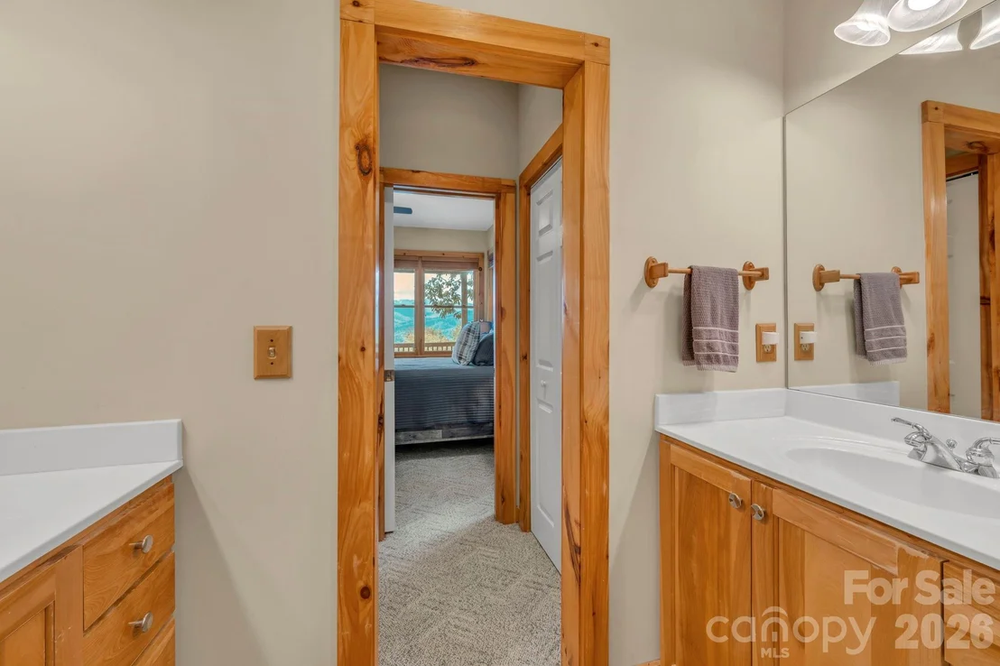 Photo of 4880 Nightingale Lane
