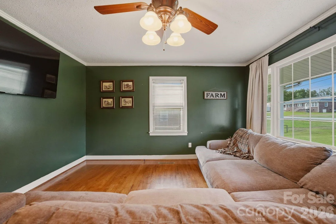 Photo of 112 Brookside Drive