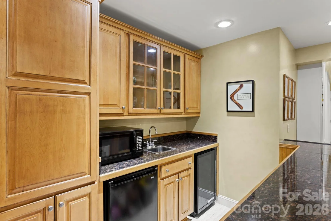 Photo of 324 Kenmure Drive