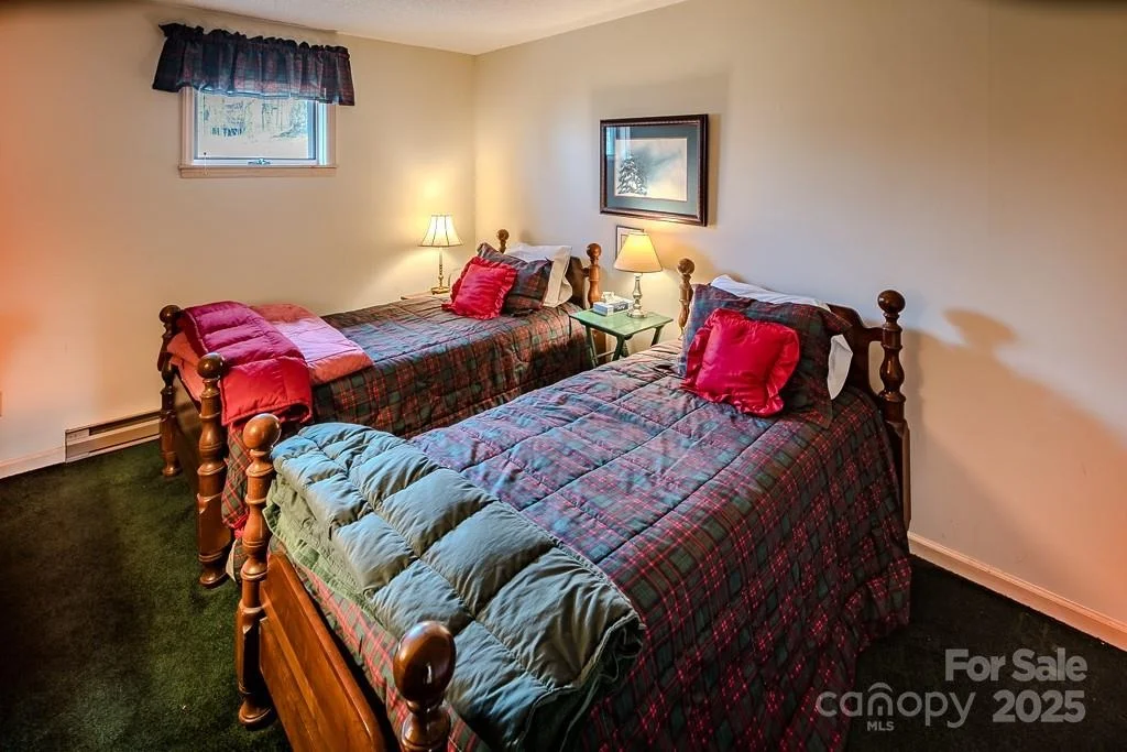 Photo of 130 Skiway Circle