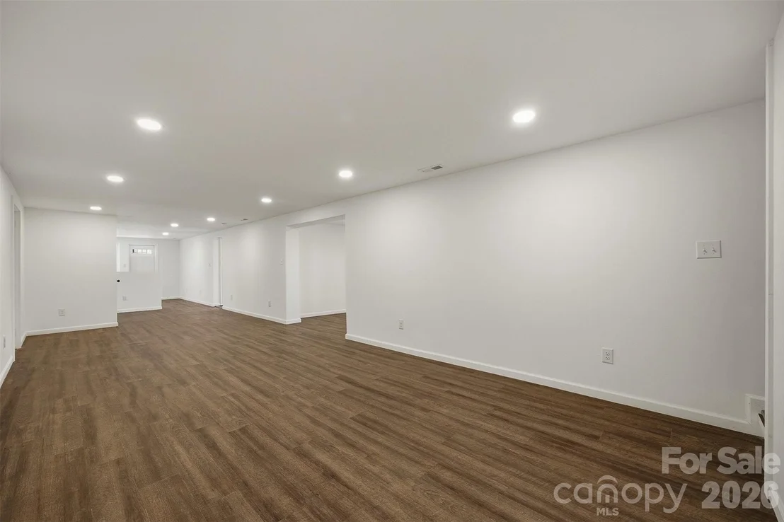 Photo of 223 W Park Drive