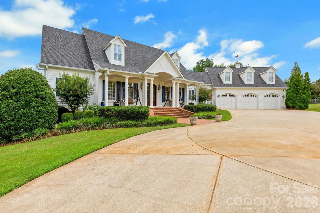 Photo of 340 Harrison Road