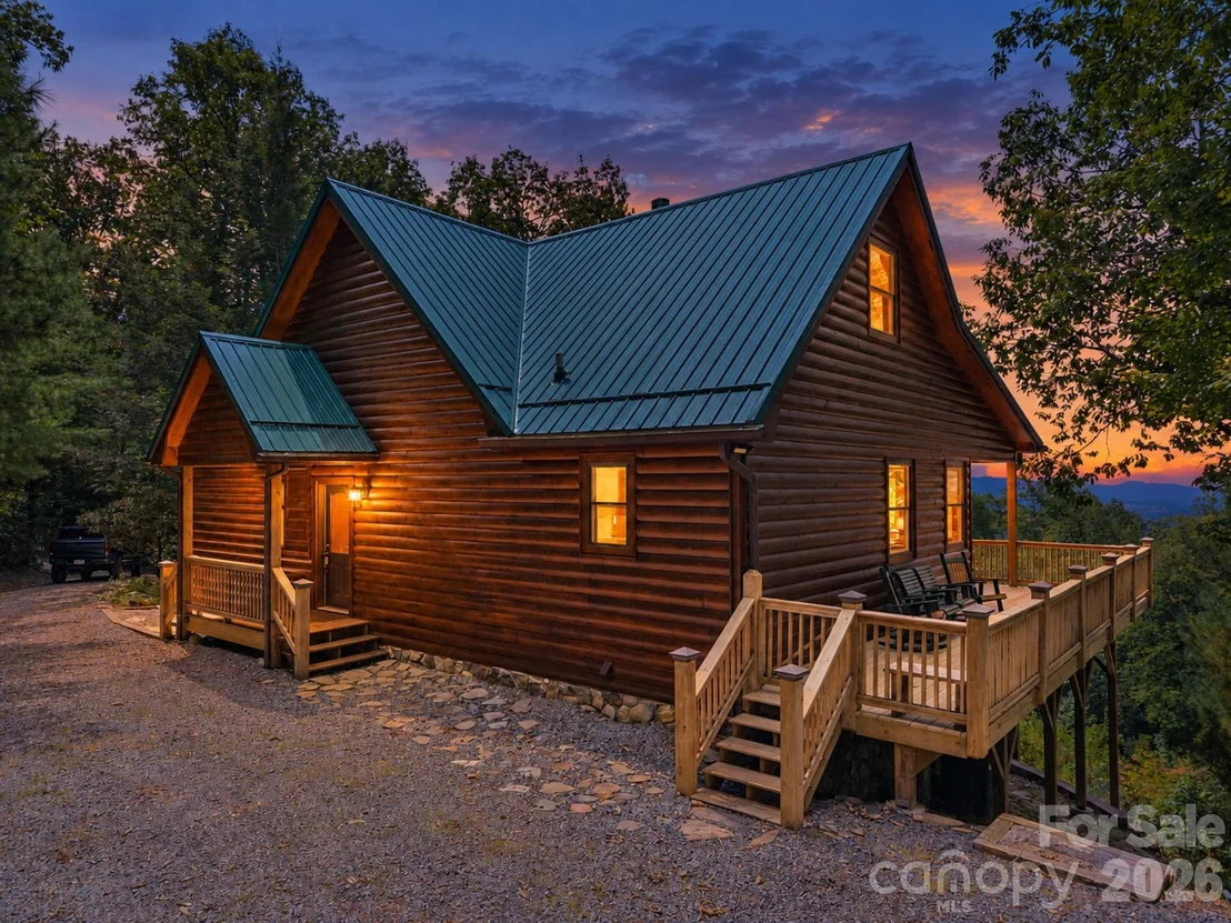 Photo of 4880 Nightingale Lane