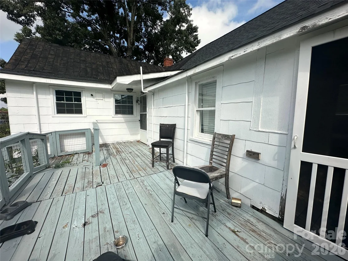 Photo of 609 Front Street