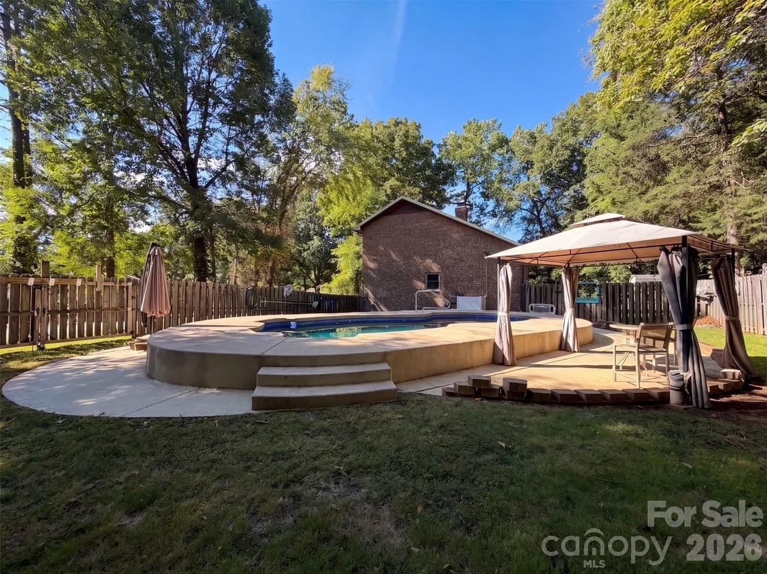 Photo of 121 Goodman Circle NE