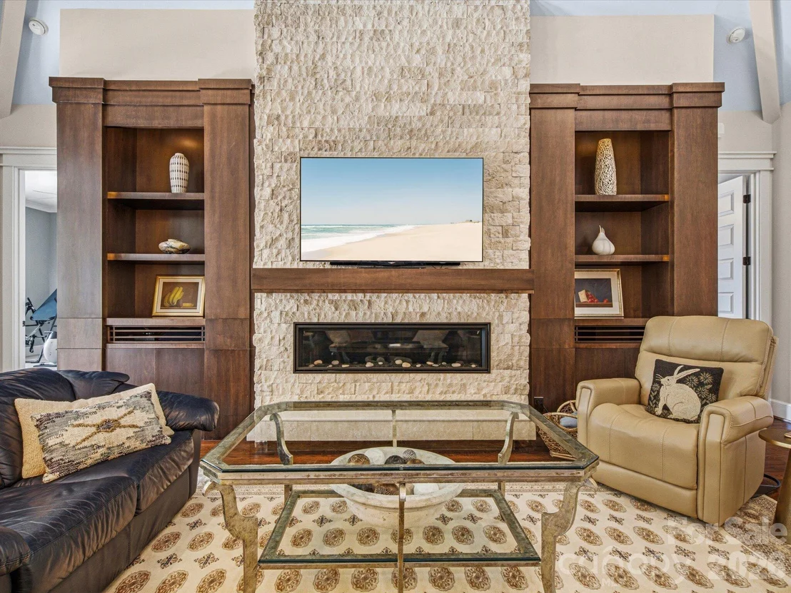 Photo of 4099 Persimmon Road