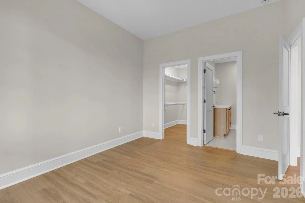 Photo of 380 Greystone Drive