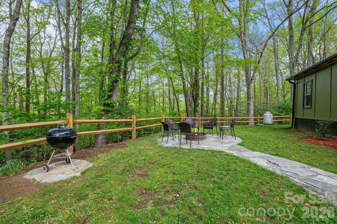 Photo of 1426 Rainbow Trail