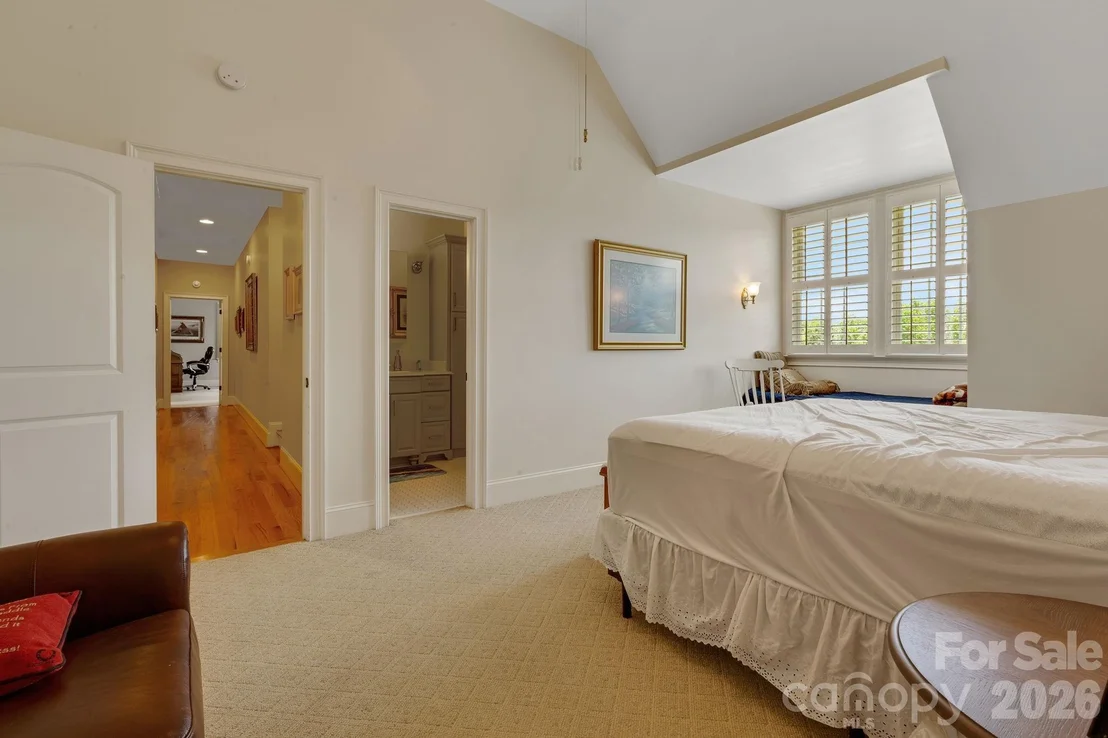 Photo of 340 Harrison Road