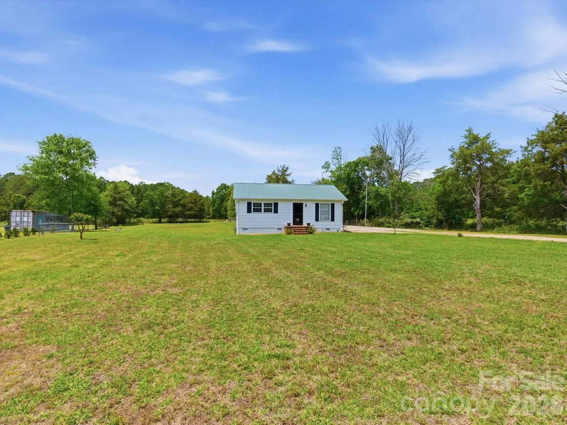 Photo of 3044 Sims Road