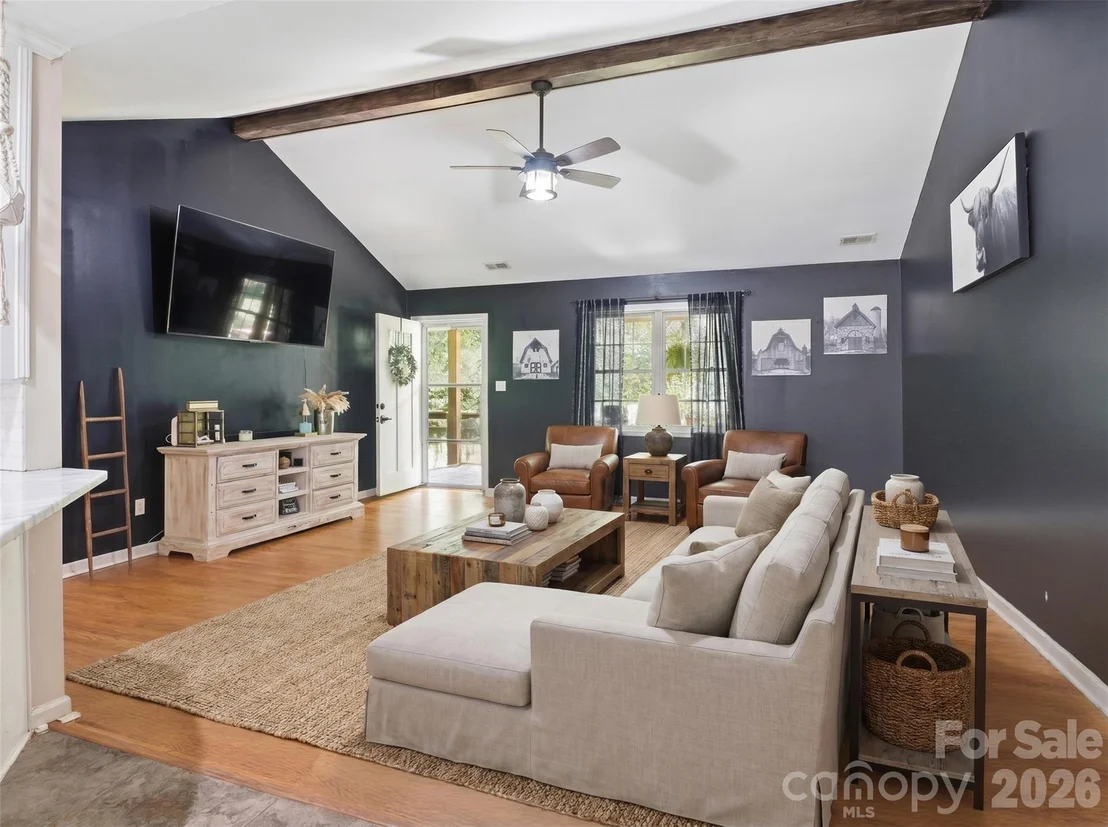 Photo of 1739 Westbrook Road