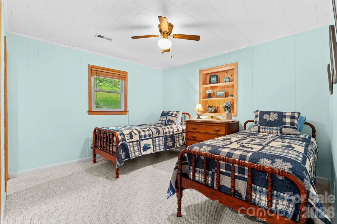 Photo of 1013 Perry Road