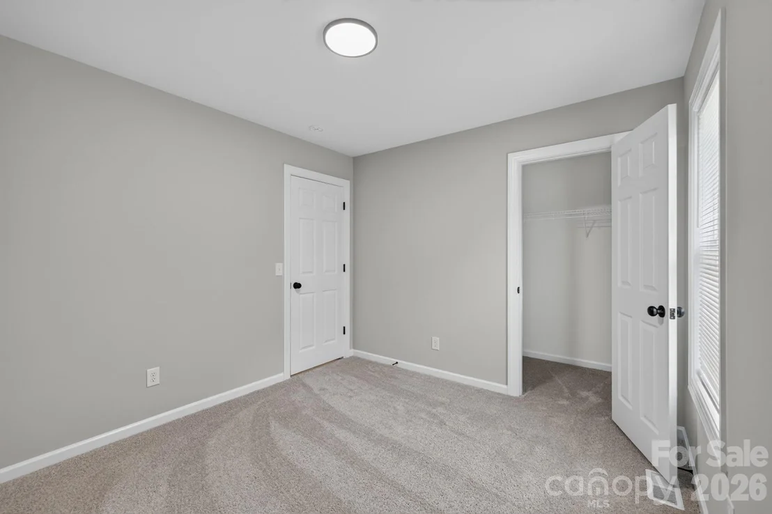 Photo of 1001 Loch Lomond Circle