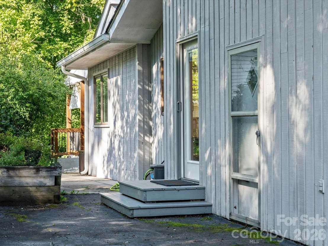 Photo of 110 Aurora Drive