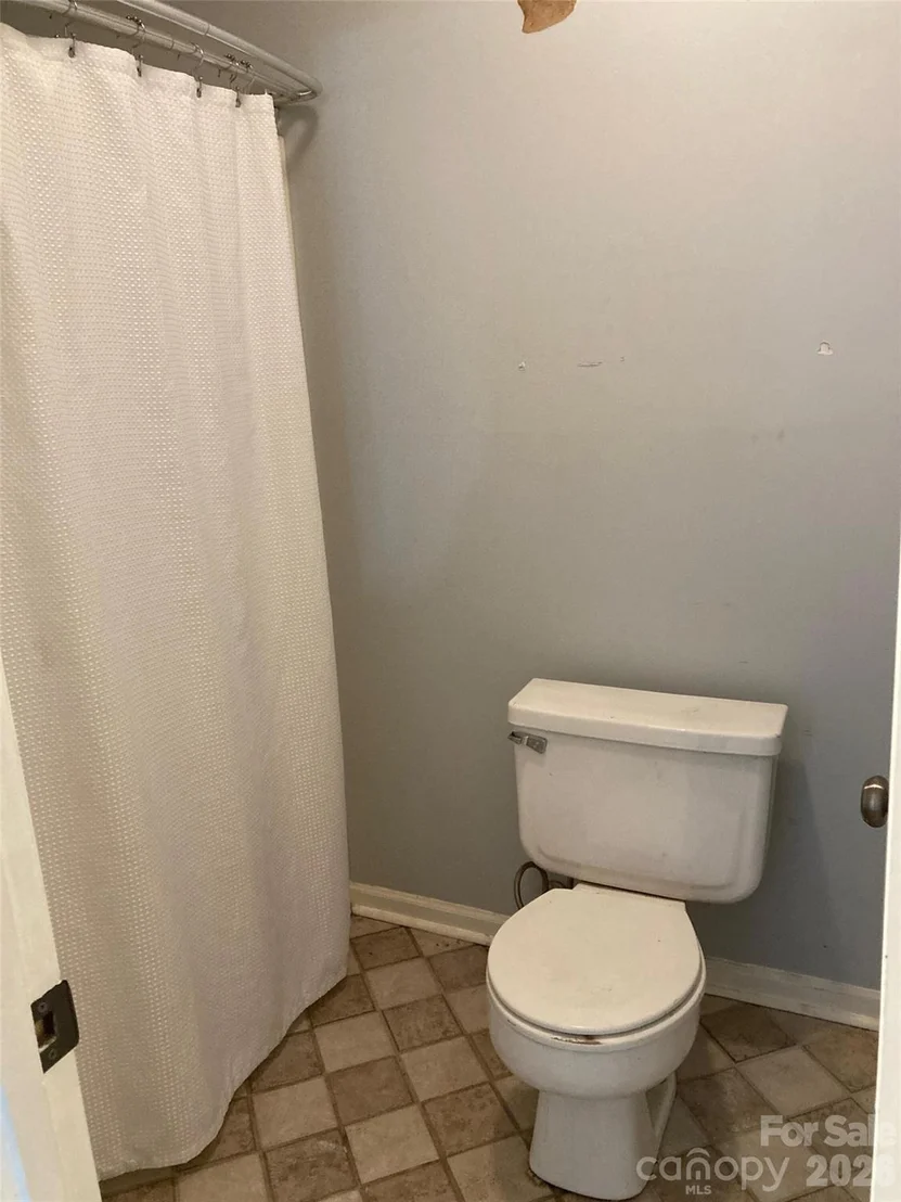 Photo of 526 Hillcrest Drive