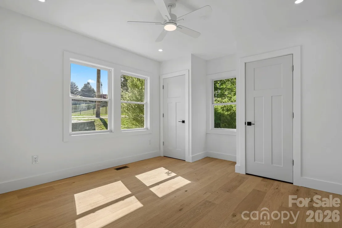 Photo of 523 Harrison Avenue