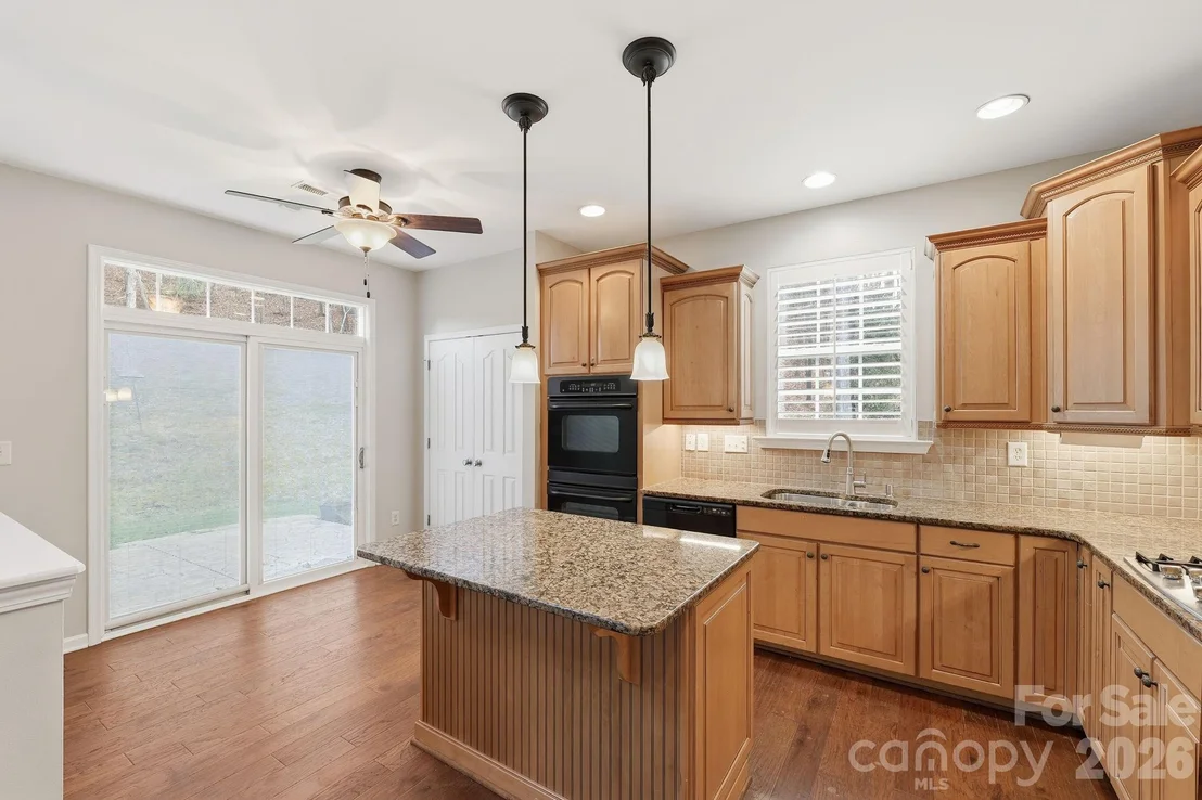Photo of Unit 252 at 719 Deerbrook Lane