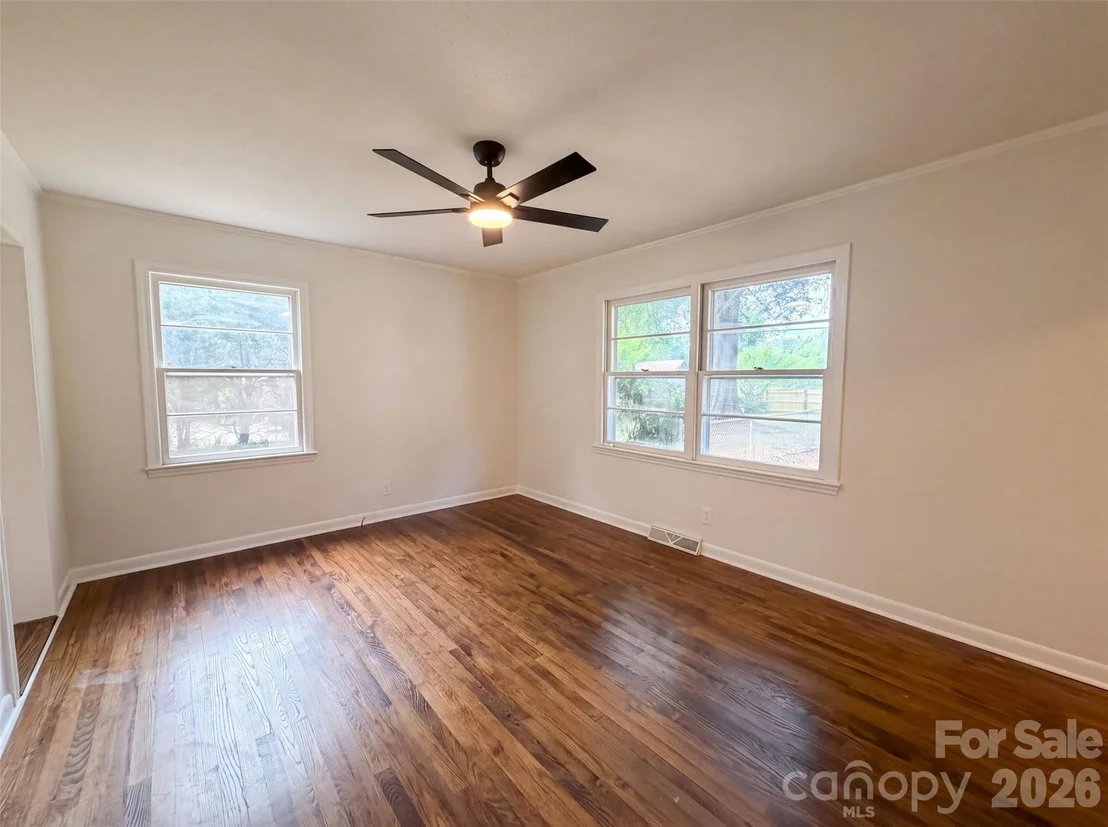 Photo of 1077 Allendale Circle