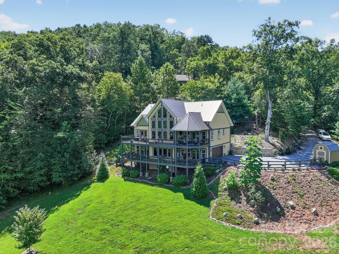 Photo of 100 Brookstone Mountain Trail