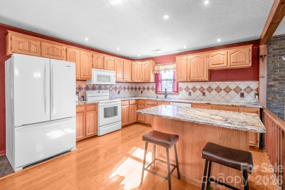 Photo of 1295 Cattle Ridge Road