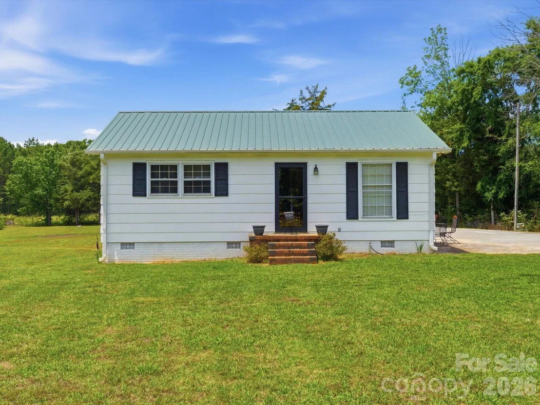 Photo of 3044 Sims Road