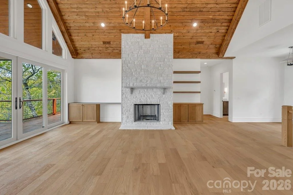 Photo of 380 Greystone Drive