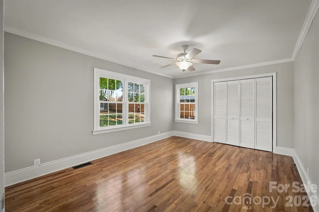 Photo of 2941 Highland Drive