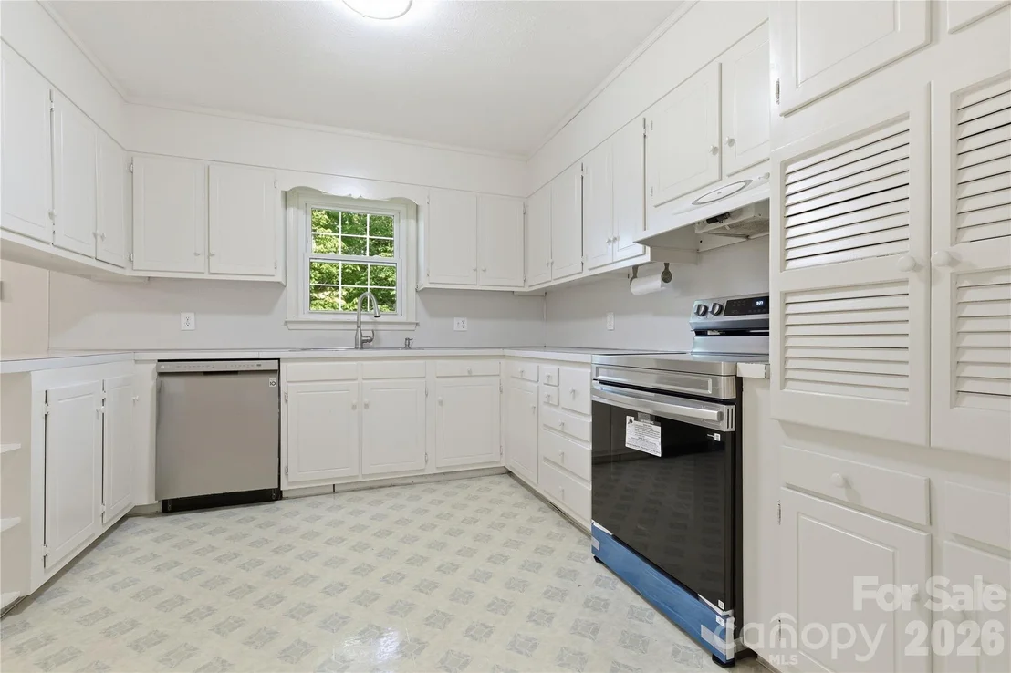 Photo of 123 Castleton Lane