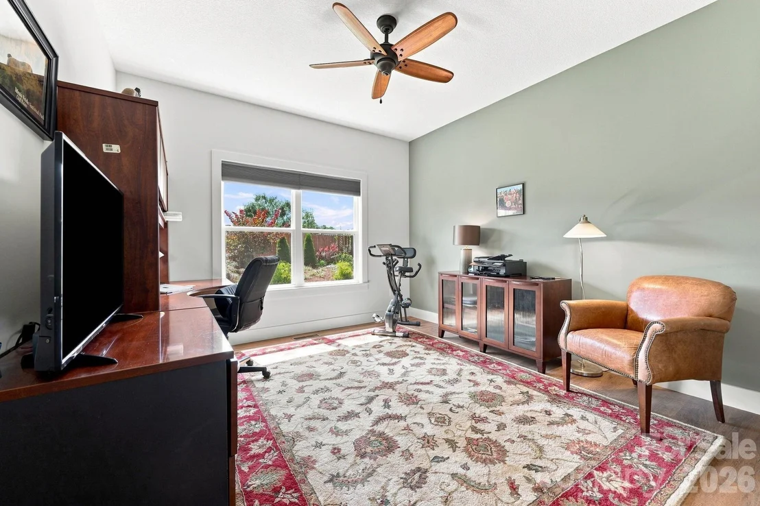 Photo of 112 Upper Grove Lane