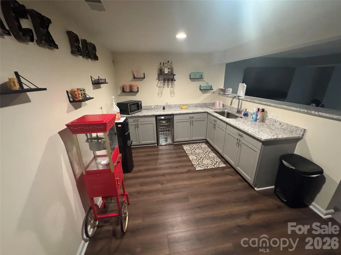 Photo of 772 Rosegate Drive