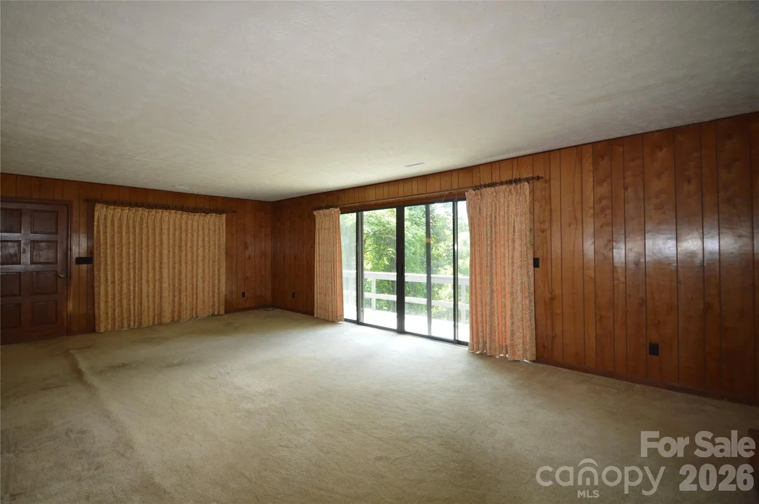 Photo of 184 Laurel Road