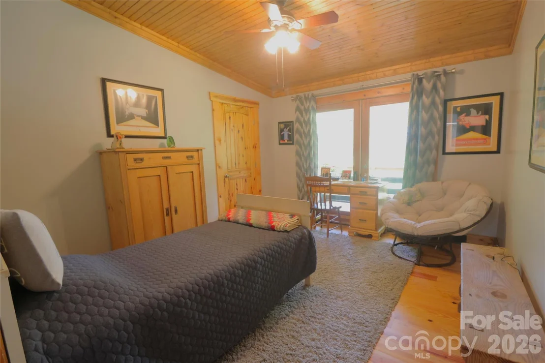 Photo of 141 Owl Haven Lane