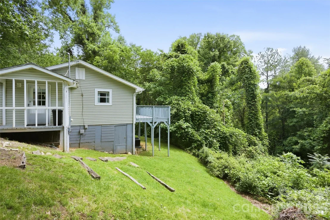 Photo of 83 E View Street