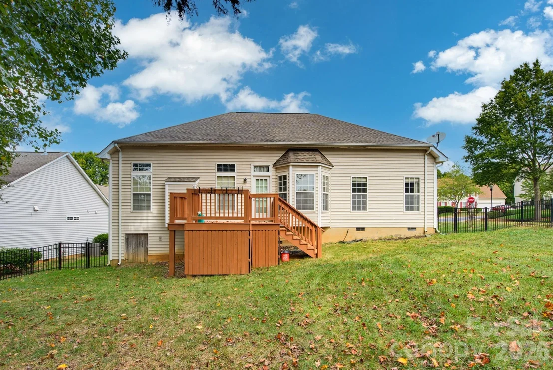 Photo of 13330 Edgetree Drive